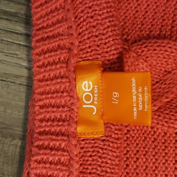 Joe Fresh sweater - Picture 2 of 4
